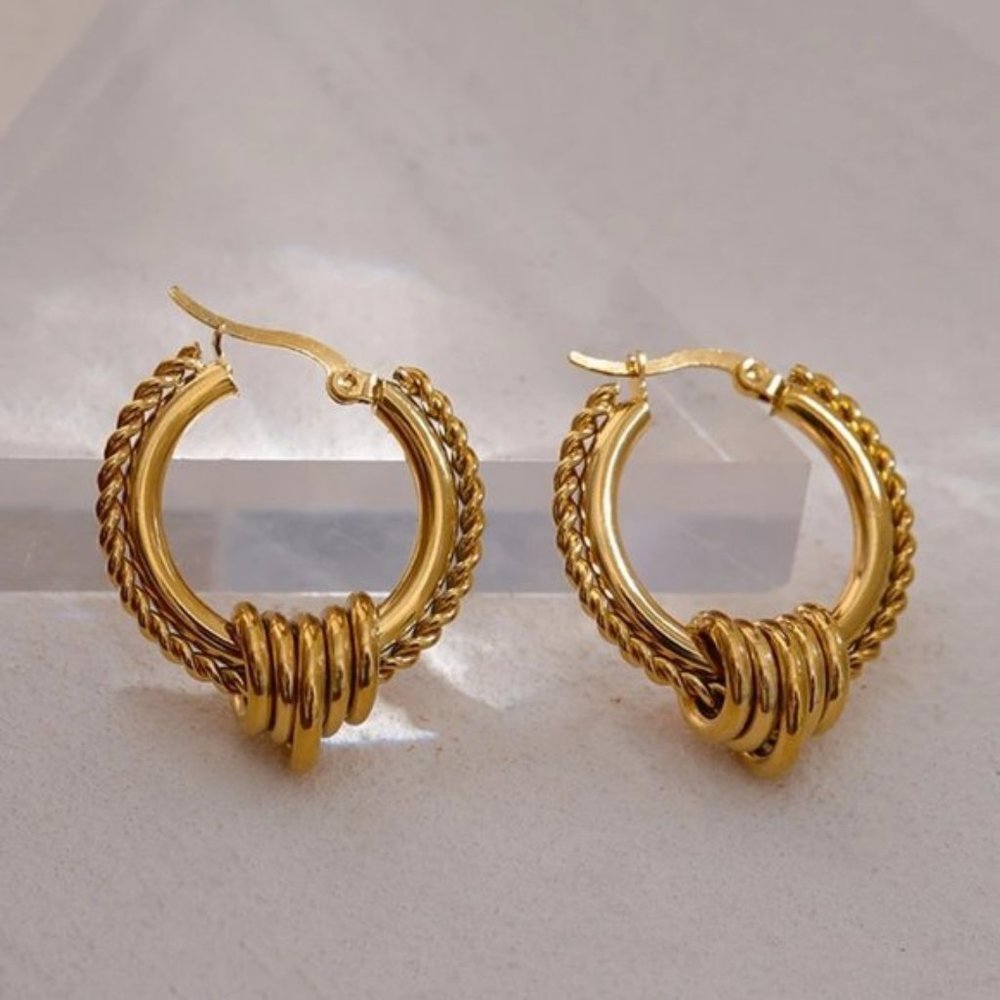 NEW 18K Gold Plated Braided Hoops Earrings - Picture 1 of 8